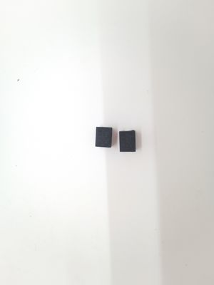 Πιστοποιημένο CE TUV UL Varistor ODM OEM 3225K561Through Hole MOV Energy Rating 0.1J - 4J